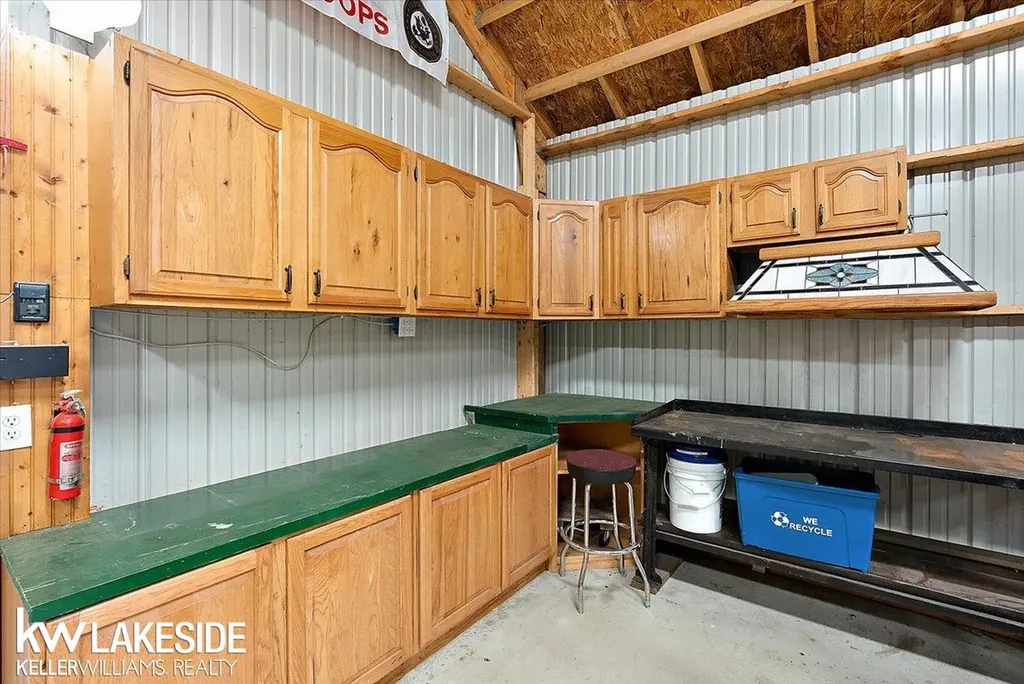 1455 Oak Ridge Road Oxford Village MI 48371