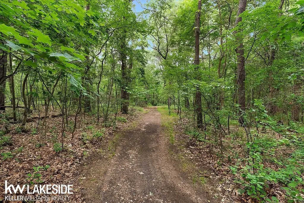 1455 Oak Ridge Road Oxford Village MI 48371