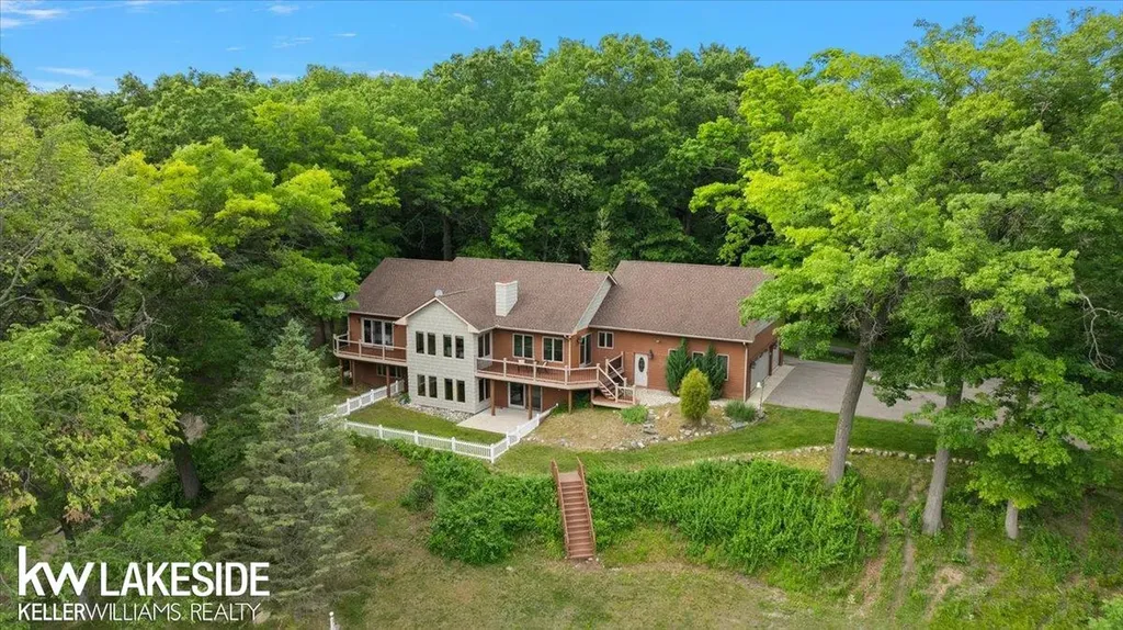 1455 Oak Ridge Road Oxford Village MI 48371