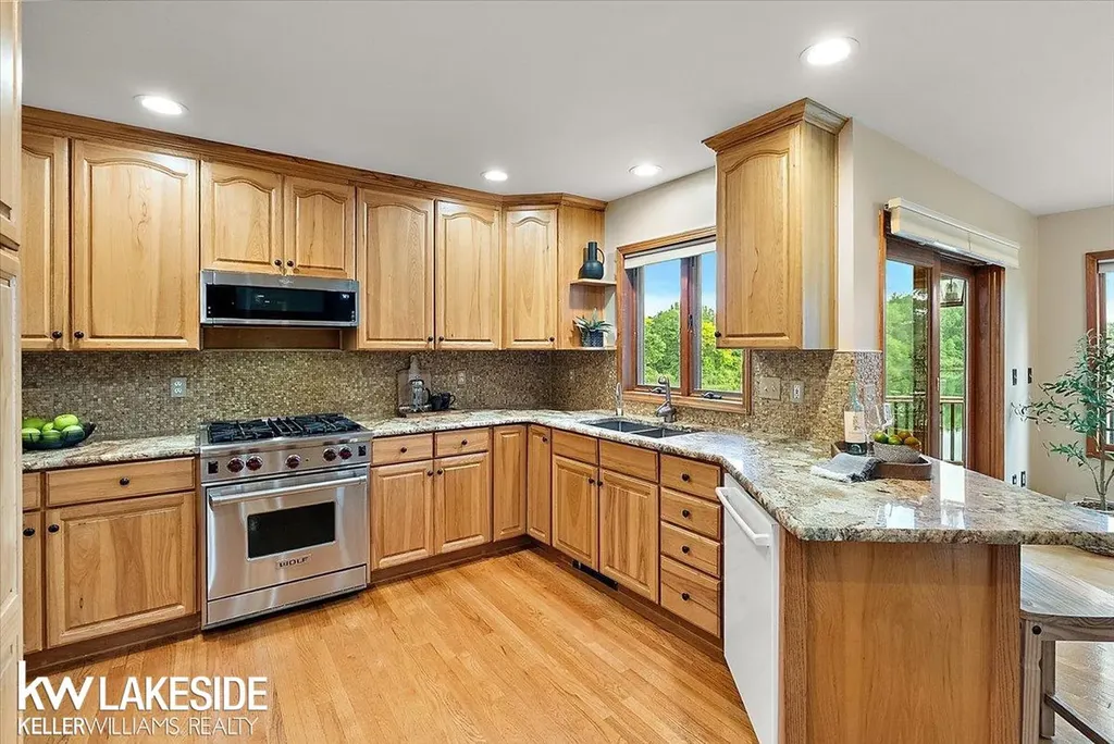 1455 Oak Ridge Road Oxford Village MI 48371