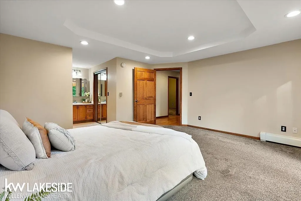 1455 Oak Ridge Road Oxford Village MI 48371