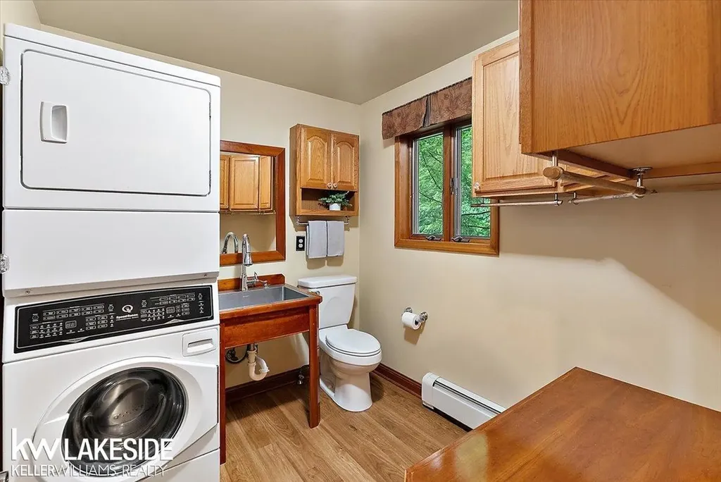 1455 Oak Ridge Road Oxford Village MI 48371