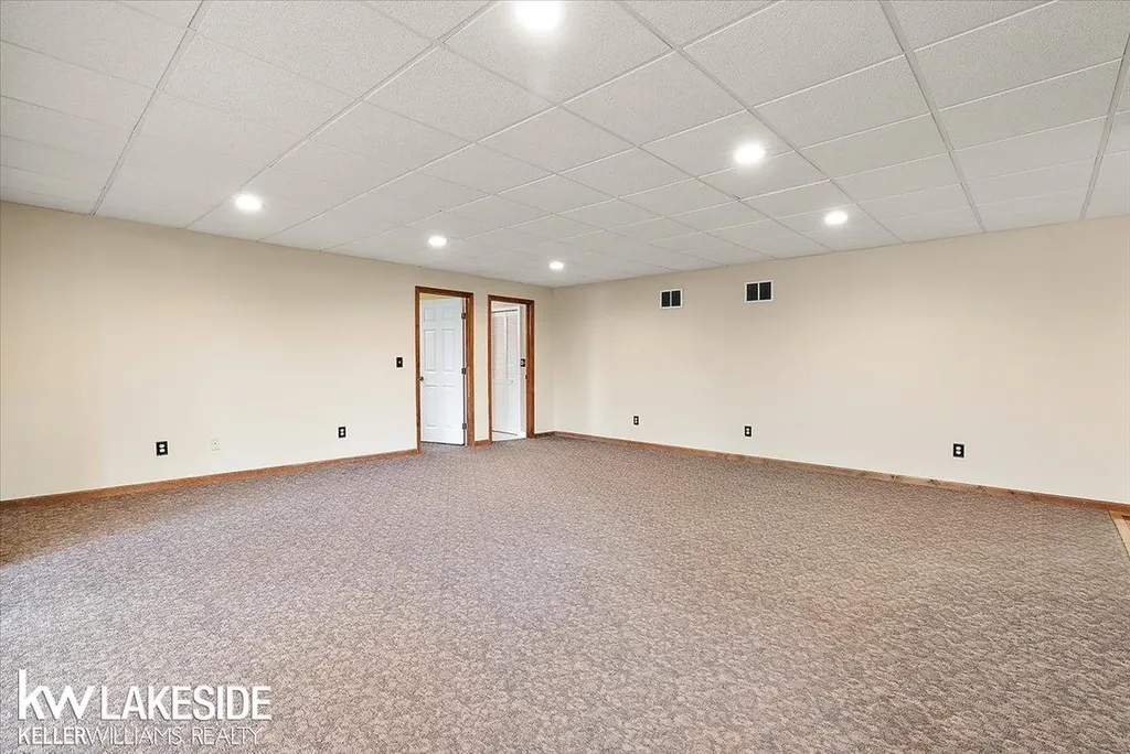 1455 Oak Ridge Road Oxford Village MI 48371