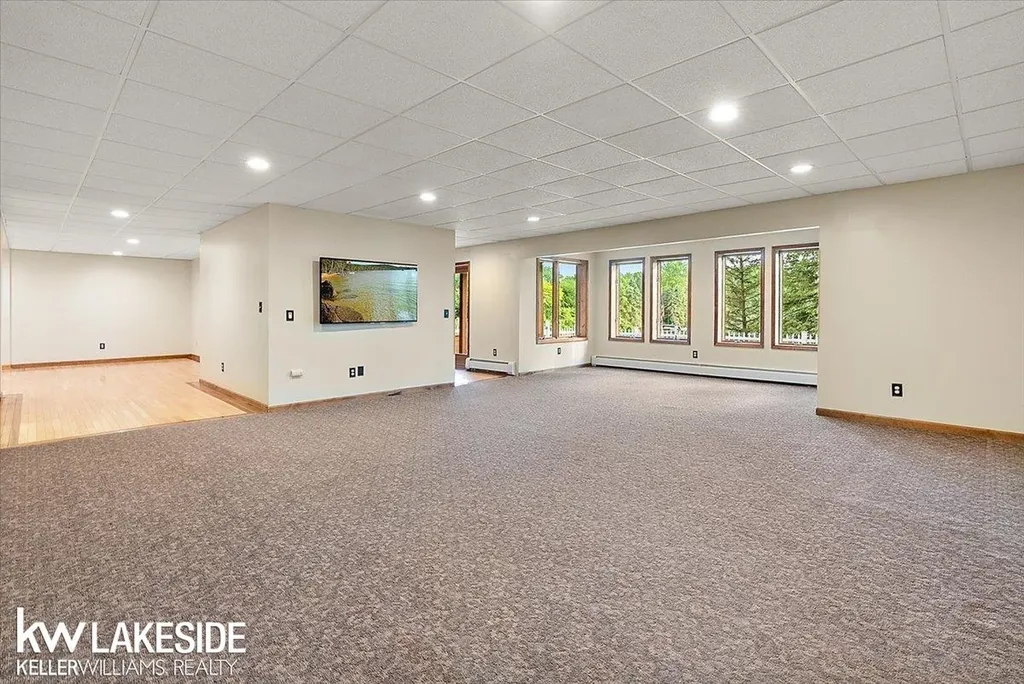 1455 Oak Ridge Road Oxford Village MI 48371