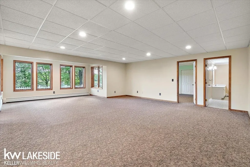 1455 Oak Ridge Road Oxford Village MI 48371