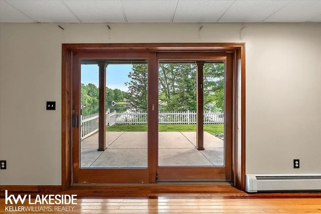 1455 Oak Ridge Road Oxford Village MI 48371