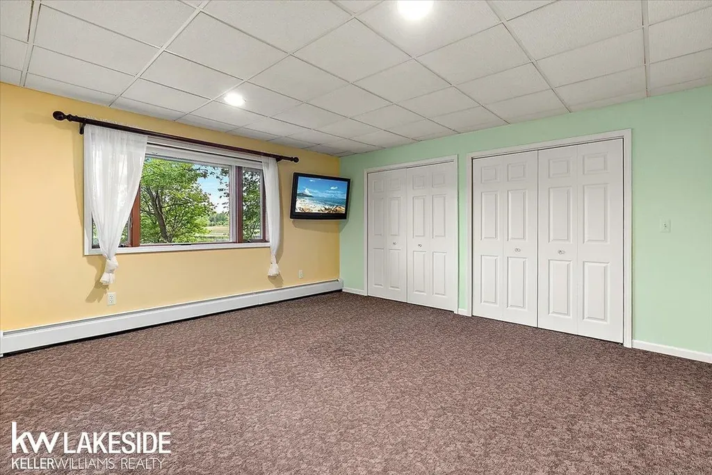 1455 Oak Ridge Road Oxford Village MI 48371