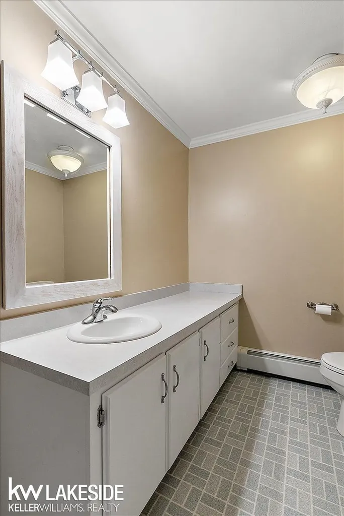 1455 Oak Ridge Road Oxford Village MI 48371