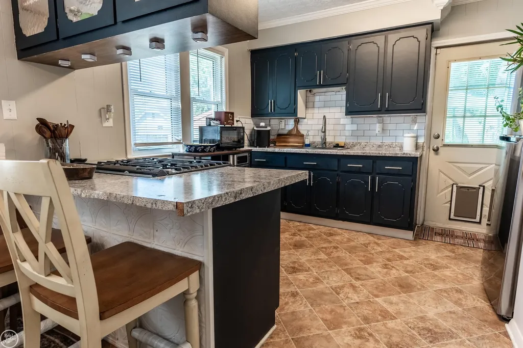 27547 Brinker Street Roseville City MI 48066