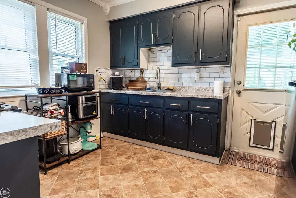 27547 Brinker Street Roseville City MI 48066