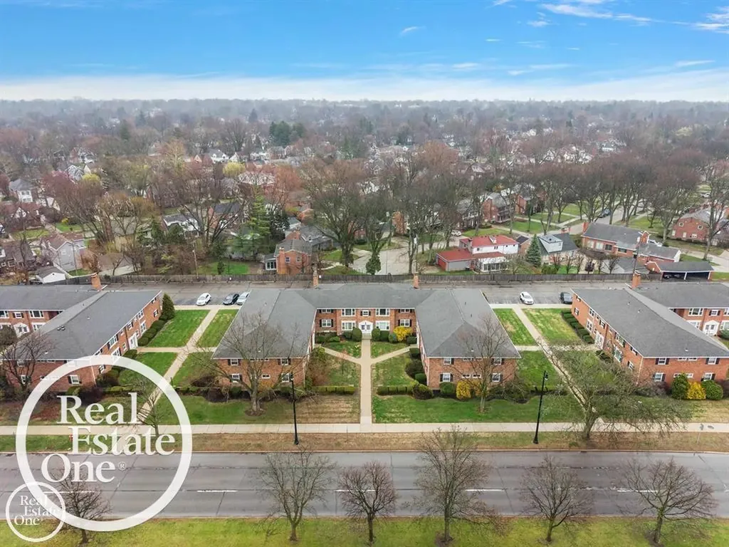 17560 Mack Avenue Grosse Pointe City MI 48230