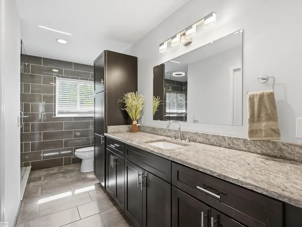 39734 Cove Street Harrison Charter Township MI 48045