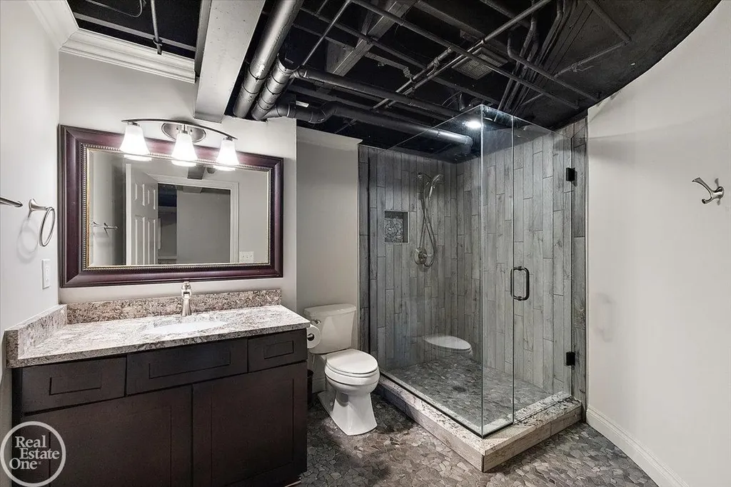 49572 Compass Point Drive Chesterfield Township MI 48047