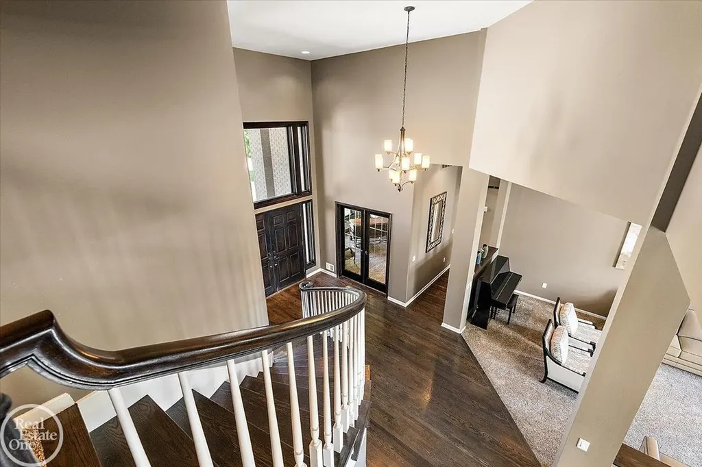49572 Compass Point Drive Chesterfield Township MI 48047