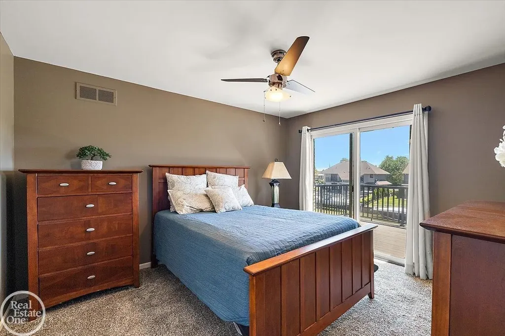 49572 Compass Point Drive Chesterfield Township MI 48047