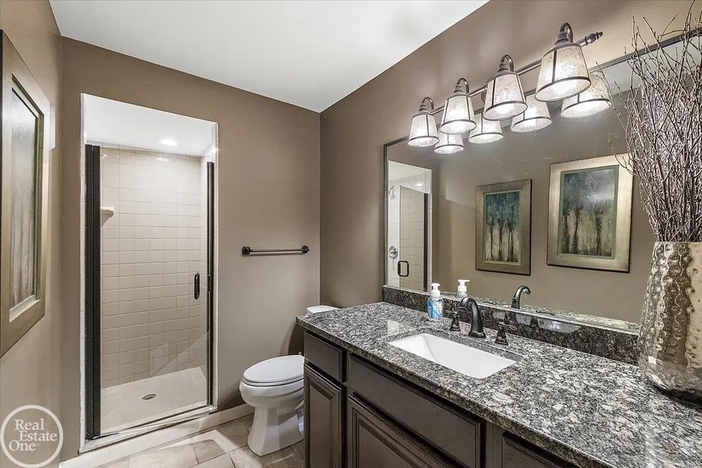 49572 Compass Point Drive Chesterfield Township MI 48047