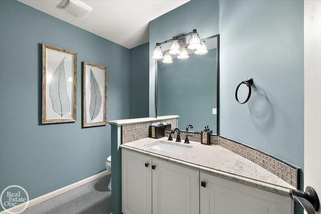 49572 Compass Point Drive Chesterfield Township MI 48047