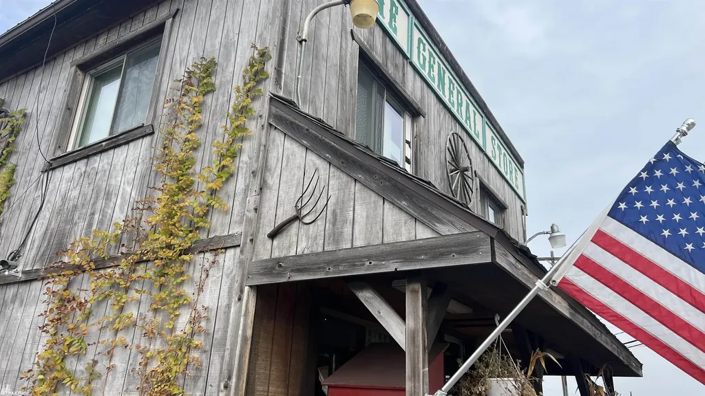 7255 Wildcat Road Grant Township MI 48032