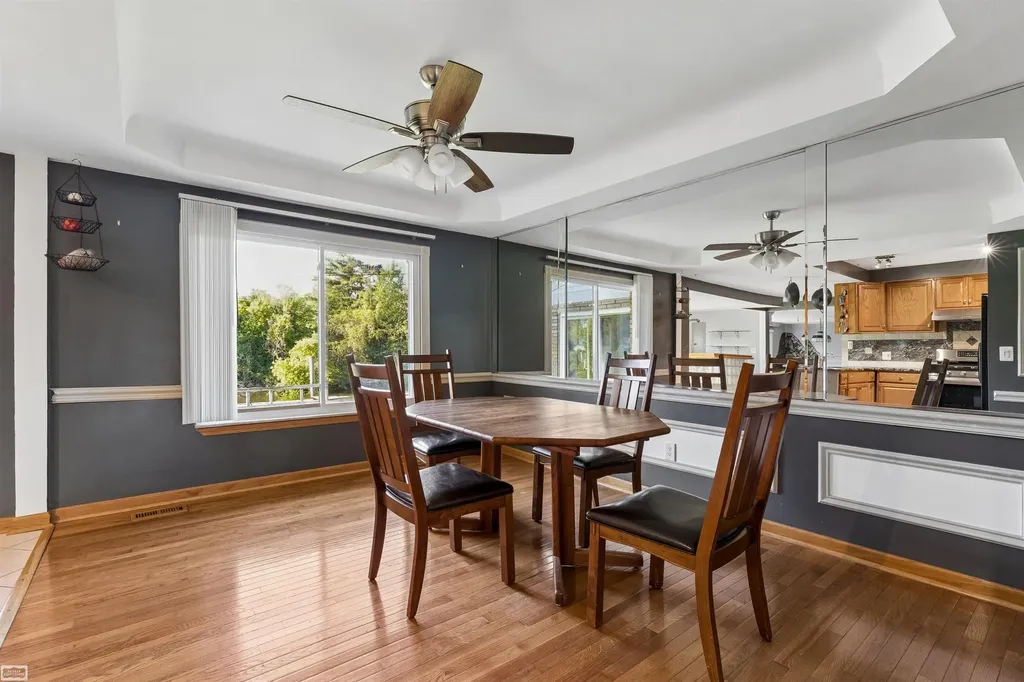 28697 South River Road Harrison Charter Township MI 48045