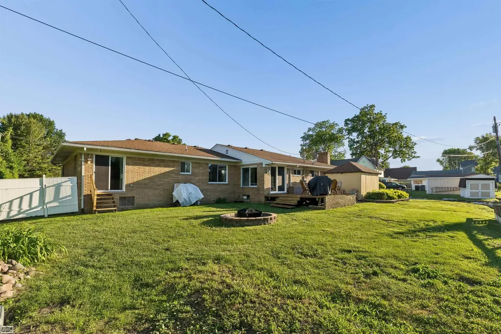 28697 South River Road Harrison Charter Township MI 48045