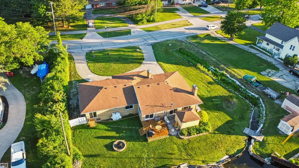 28697 South River Road Harrison Charter Township MI 48045