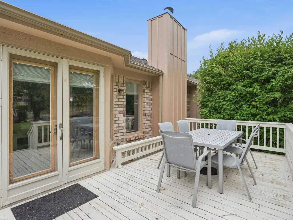 19020 Carmelo Drive Clinton Charter Township MI 48038