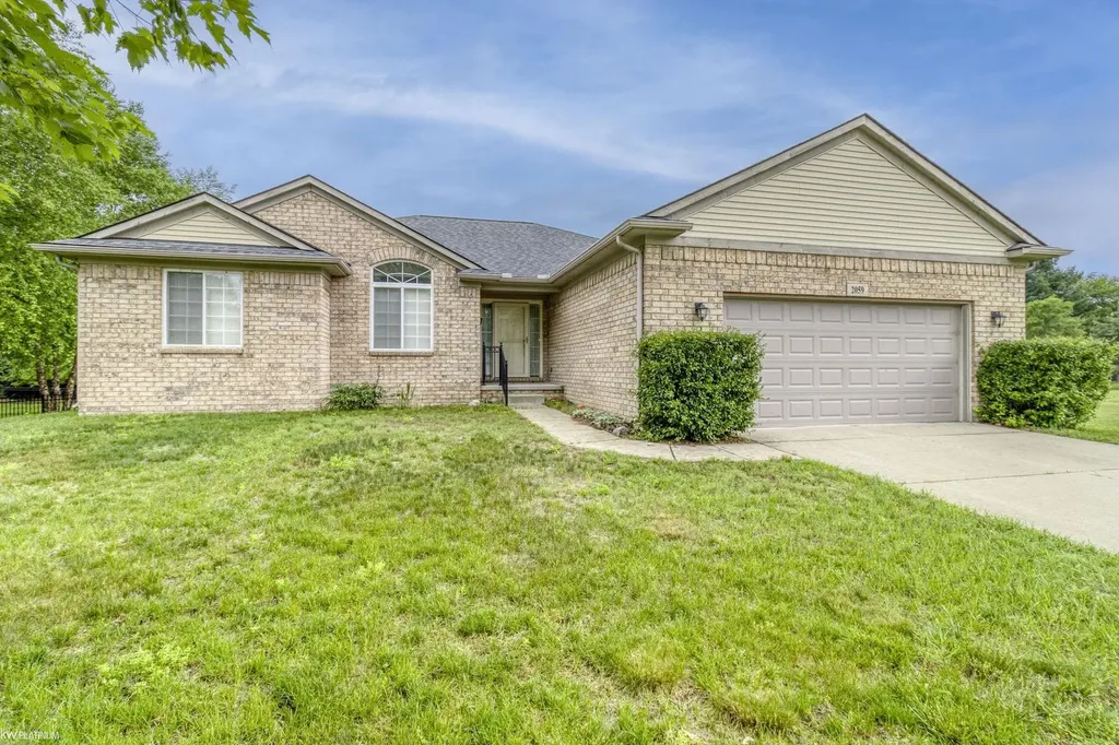 2059 Pinebrook Meadow Court Marion Township MI 48843