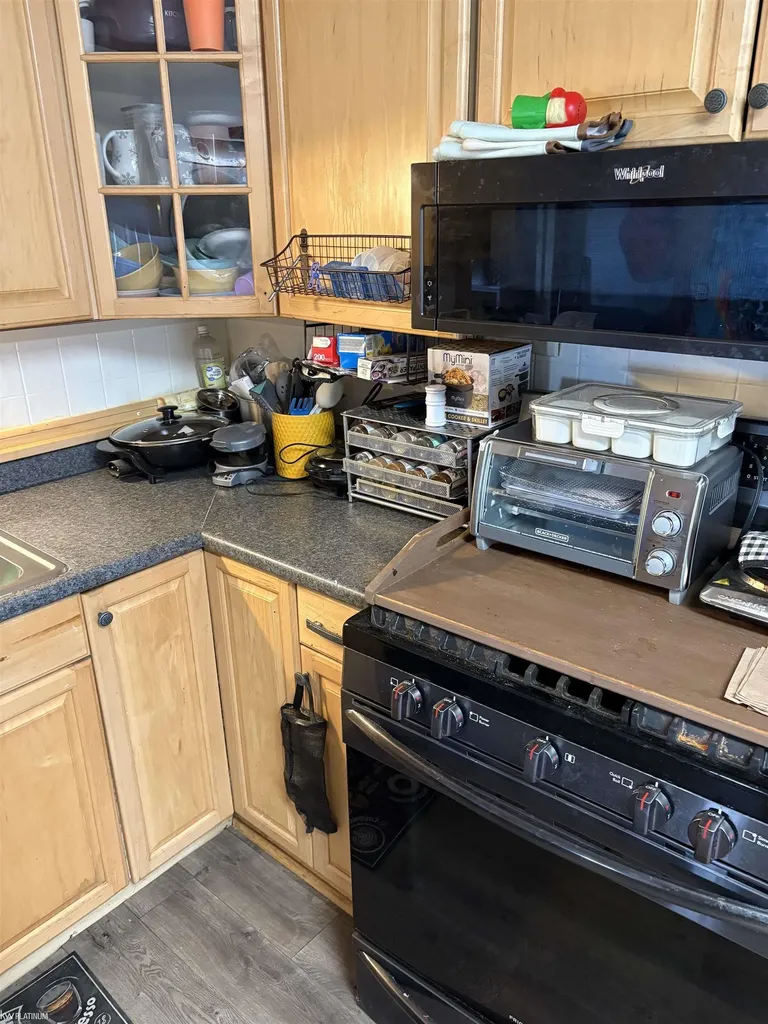 1819 10th Street Port Huron City MI 48060