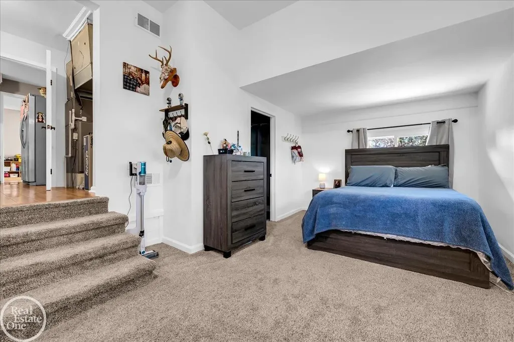 49741 Jefferson Avenue Chesterfield Township MI 48047