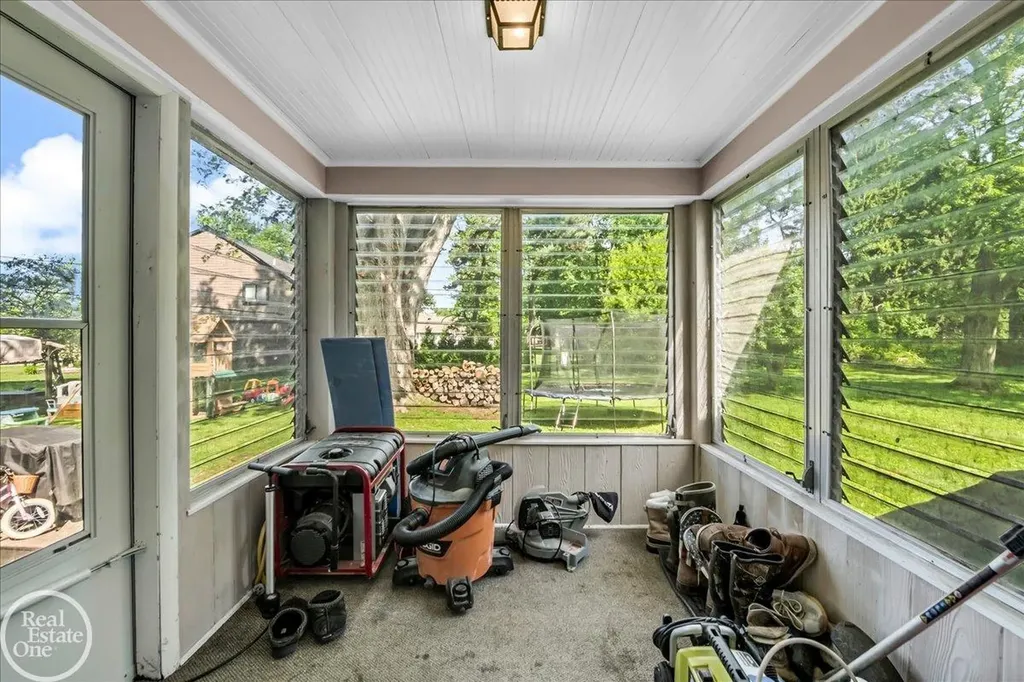 49741 Jefferson Avenue Chesterfield Township MI 48047