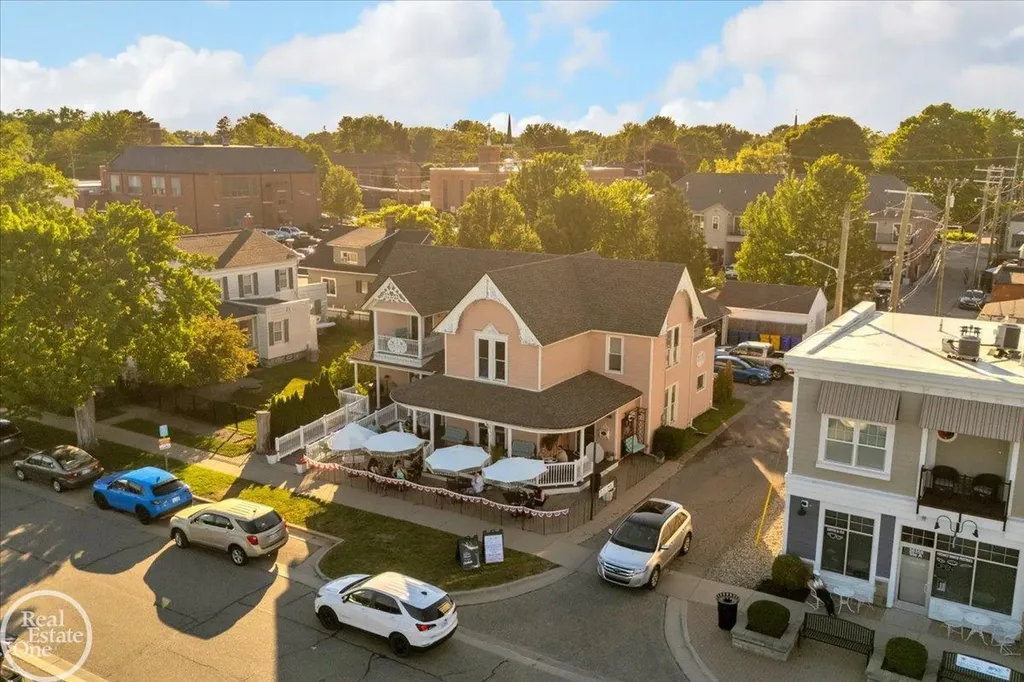 49741 Jefferson Avenue Chesterfield Township MI 48047