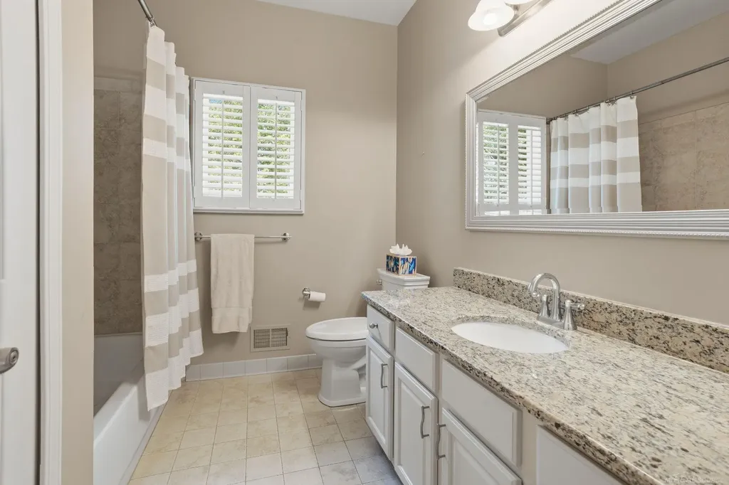 54501 Aurora Park Shelby Charter Township MI 48316