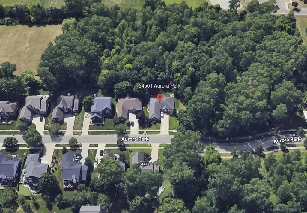 54501 Aurora Park Shelby Charter Township MI 48316