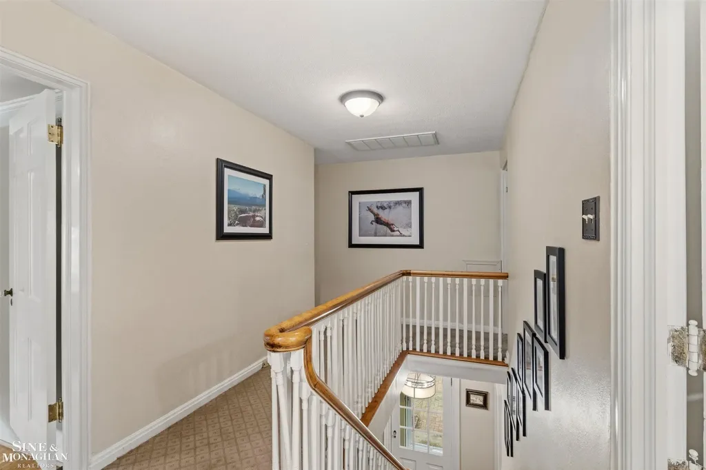 586 University Place Grosse Pointe City MI 48230