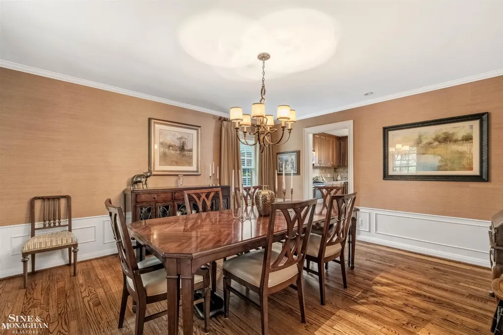 586 University Place Grosse Pointe City MI 48230