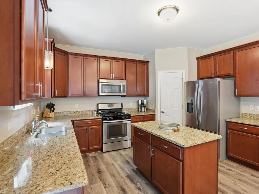 22326 Homestead Drive Macomb Township MI 48044