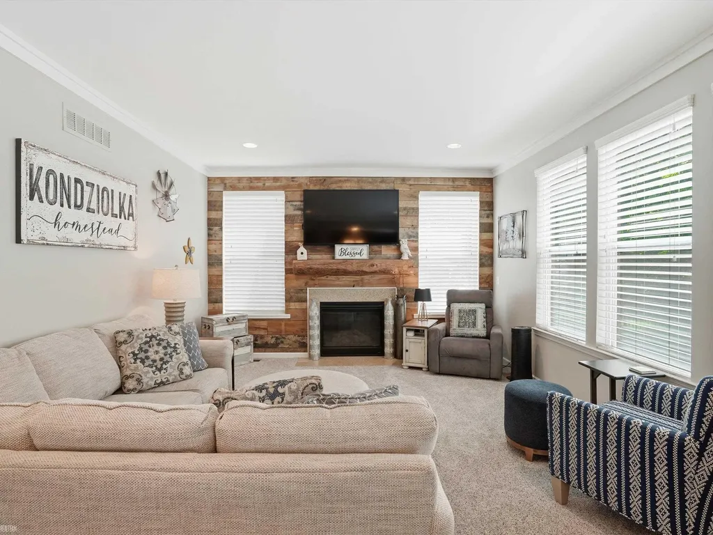 22326 Homestead Drive Macomb Township MI 48044