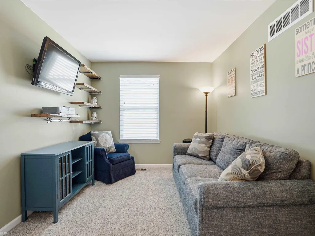 22326 Homestead Drive Macomb Township MI 48044