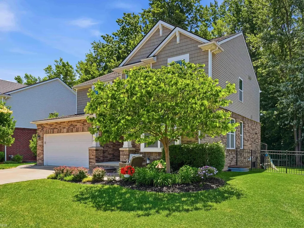 22326 Homestead Drive Macomb Township MI 48044
