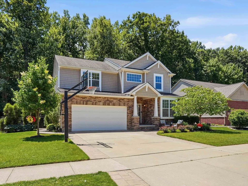 22326 Homestead Drive Macomb Township MI 48044