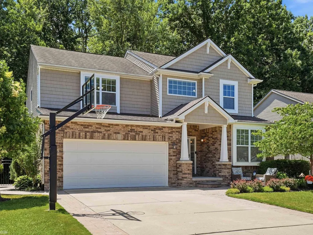 22326 Homestead Drive Macomb Township MI 48044