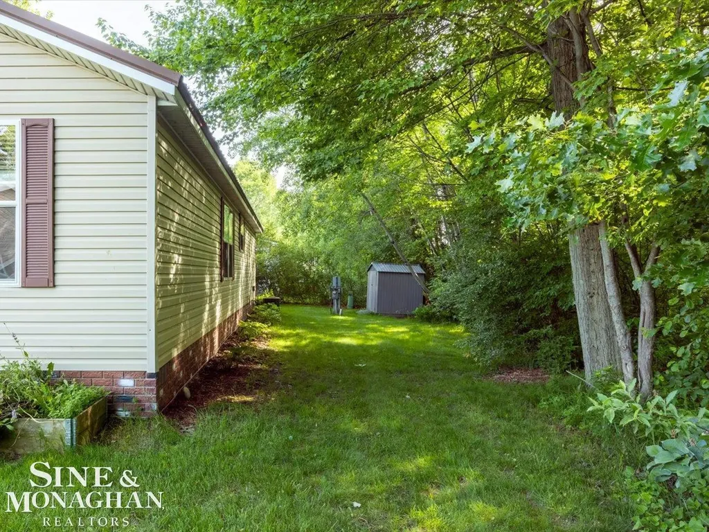 127 Hidden Springs Street Fort Gratiot Charter Township MI 48059