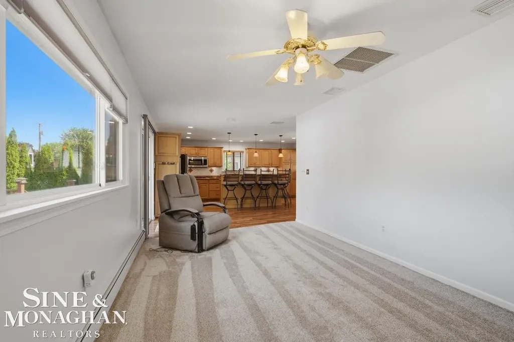 6036 River Road East China Township MI 48054