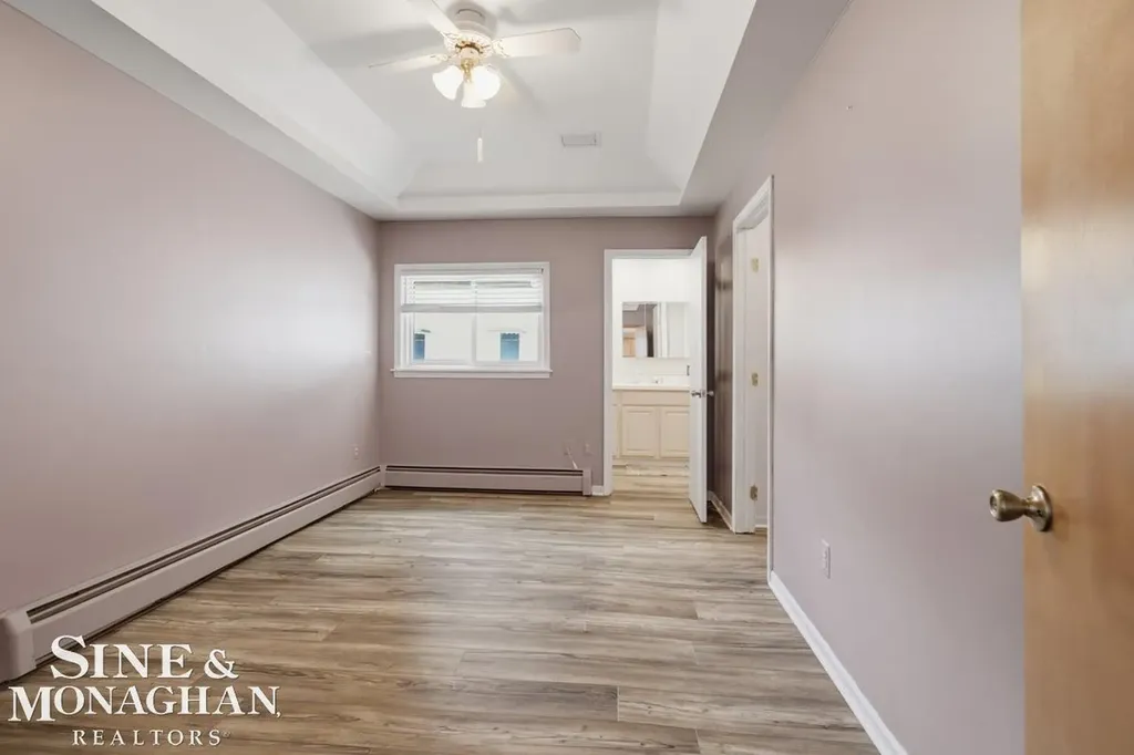 6036 River Road East China Township MI 48054
