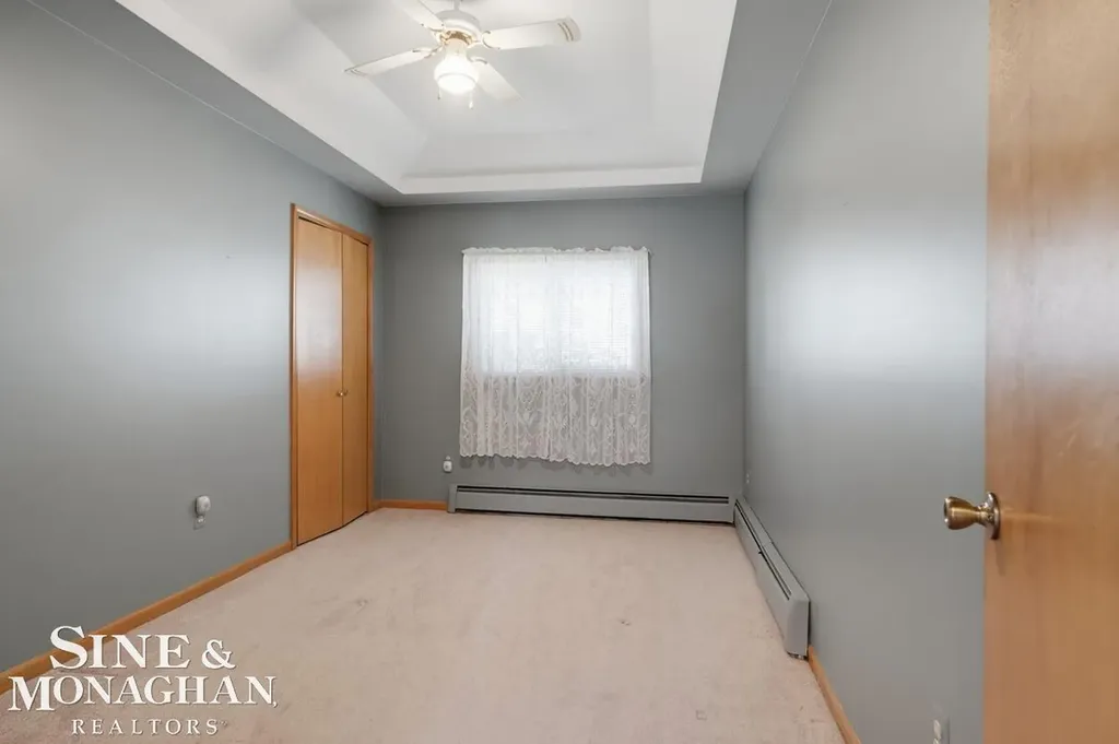 6036 River Road East China Township MI 48054