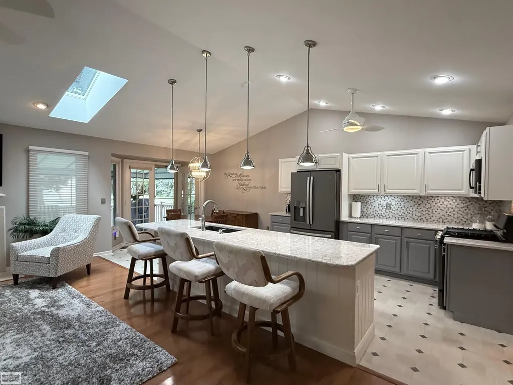 41371 Carmelo W Drive Clinton Charter Township MI 48038