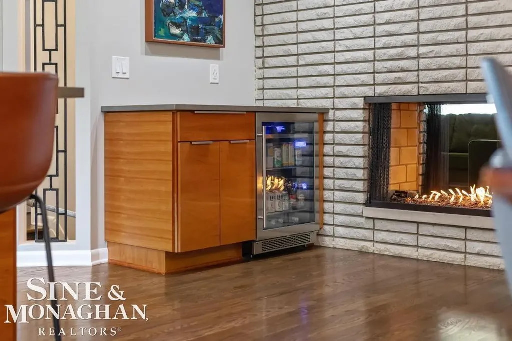 1045 Marian Court Grosse Pointe Woods City MI 48236