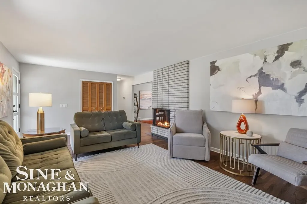 1045 Marian Court Grosse Pointe Woods City MI 48236