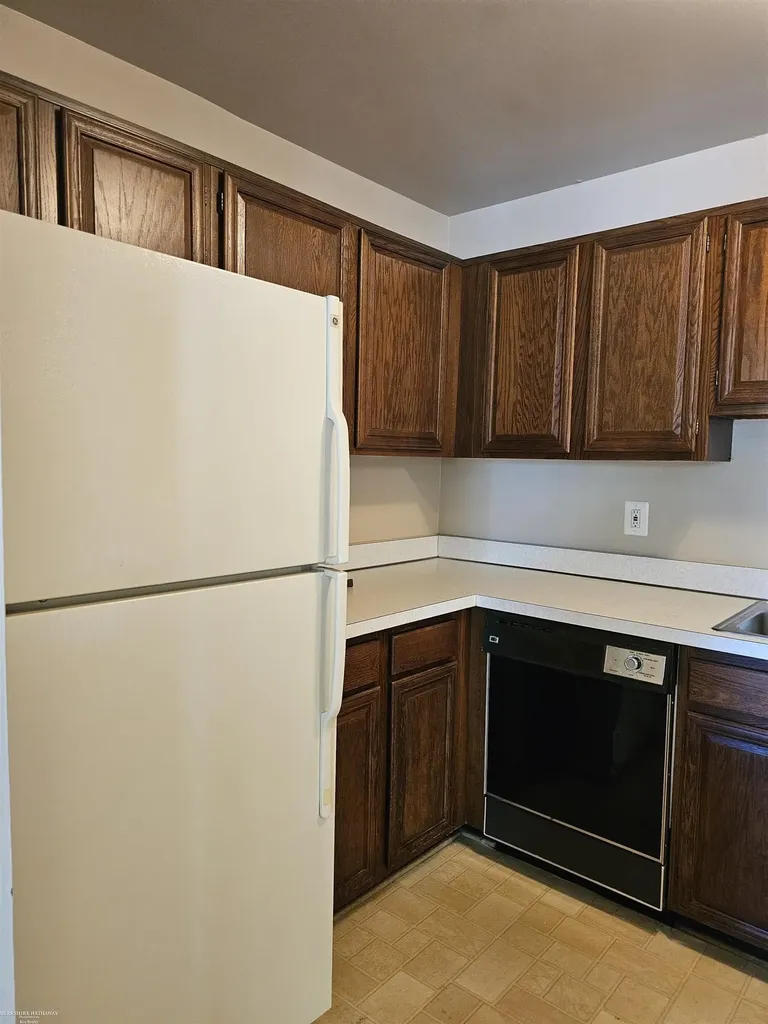 409 Sunset Lane St. Clair Shores City MI 48082