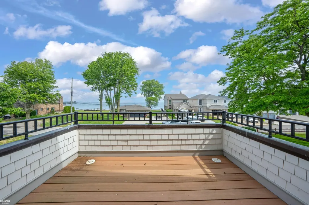 32824 N River Road Harrison Charter Township MI 48045
